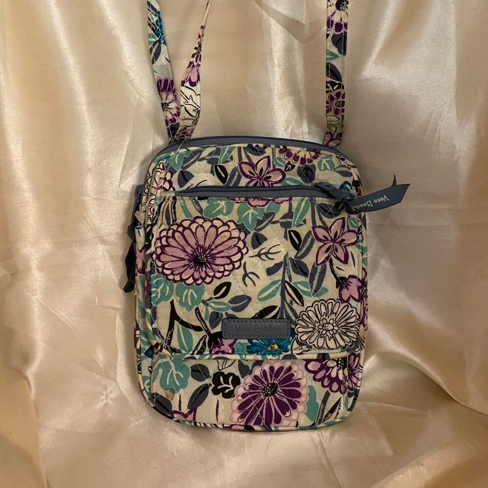 Vera Bradley Hipster Quilted "Penelopes Garde" Crossbody